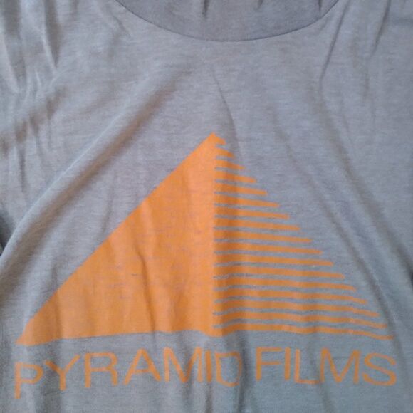 Vintage 70s Pyramid Films Powers of Ten Hardware Wars T-Shirt - Picture 1 of 7